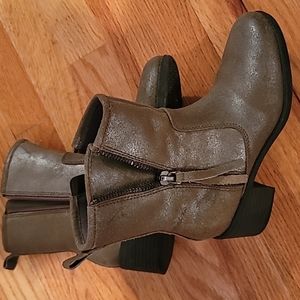 Clark's Nevella Devon Boot Size 7